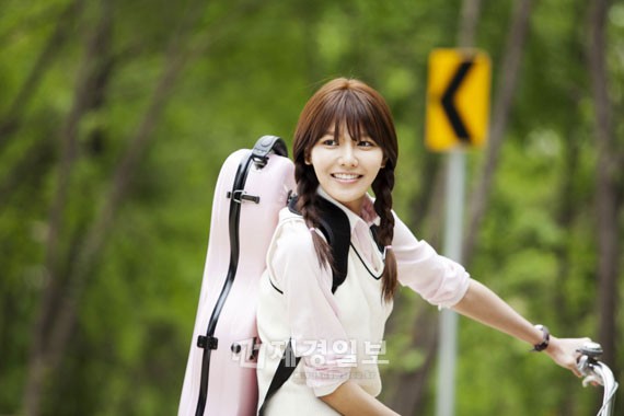 少女時代スヨンが、tvN水木ドラマ『第3病院』で初々しい女子高生に変身する。