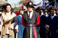 韓国MBC水木ドラマ『アラン使道伝』のイ・ジュンギが、再びキム・ヨンゴンと対決し、視聴者に息の詰まるような緊張感を与える予定だ。
