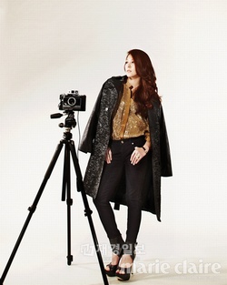 歌手BoA（ボア）の魅力的なファッショングラビアが公開され話題だ。写真=マリ·クレール