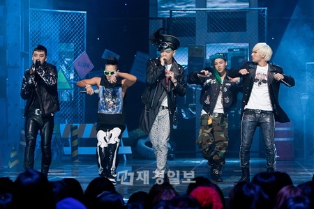 今年アジアを舞台に活発な音楽活動を繰り広げたBIGBANG（ビッグバン）、SISTAR（シスター）、中華圏トップスター王力宏（ワン・リーホン）が、2012MAMAの舞台に立つ。