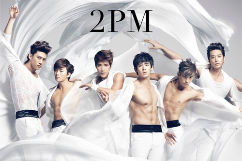 2PMの5thシングル『Masquerade』の熱気が日本を熱く燃やしている。