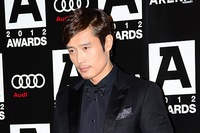 「第7回A-Awards」授賞式が今月18日にソウル市内で開かれ、俳優のイ・ビョンホンらが出席した。