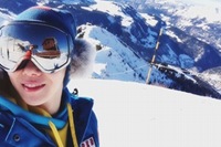 韓国の男性グループ2AMのチョ・グォンが、ヒーリング旅行でのスキー場ファッションを公開し、話題となっている。写真=チョグォン ツイッター