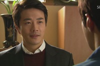 俳優クォン・サンウが完璧なスタイルを披露し、話題となった。写真=SBSドラマ『夜王』放送キャプチャー