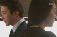 ドラマ『野王』のクォン・サンウの横顔が話題になっている。