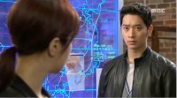 MBC水木ドラマ『7級公務員』で、キム・ミンソが2PMチャンソンへの複雑な気持ちを表現し目を引いた。