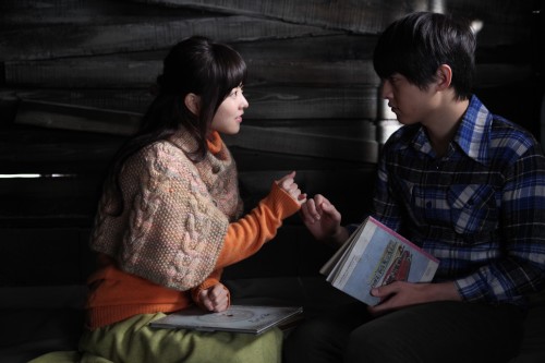 ソン・ジュンギ主演の映画『私のオオカミ少年』の日本オリジナル予告編が上映予定劇場や公式サイト(www.ookami-shounen.jp )などで公開されている。