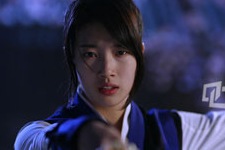 『九家の書』第4話　Miss Aスジ、イ・スンギへの想い断ち切ろうと“桜剣術”に没頭
