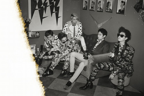 SHINeeが29日、3rdアルバムChapter2『Why So Serious?-The misconceptions of me』を発売する。写真＝SMエンターテインメント