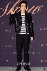 「MUE」“2013FWファッションショー”に出席したクォン・サンウ