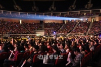 ヒョンビンは4日、中国・広州を最後に、アジアファンミーティングツアーの幕を下ろした。写真=オエンエンターテイメント