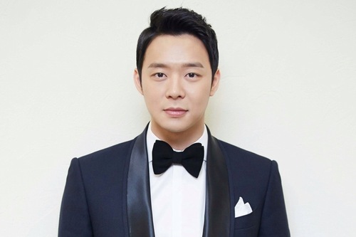 JYJのパク・ユチョンが、韓国の総合芸術賞「第49回百想芸術大賞」でTV部門男子人気賞を受賞した。写真＝JYJ Official LINEより