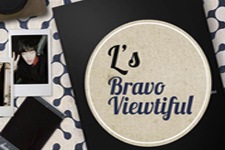 INFINITEエルのフォトエッセイ『L’s Bravo Viewtiful』が人気を呼び、韓国の出版業界に新風を吹き込んでいる。