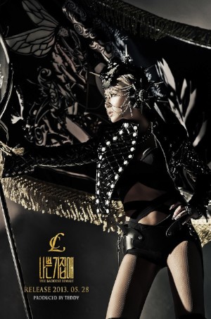 28日に初のソロ曲『ワルい女』をリリースする2NE1のCLがパワフルなティーザーイメージを公開した。