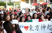 ワールドツアー中の東方神起が、香港・中国・マレーシアに続きアメリカLAでも幻想的なステージで観客を魅了した。写真＝SMエンターテインメント
