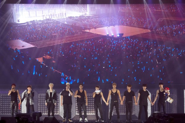 全世界のファンを魅了しているSUPER JUNIORが、今回はタイでワールドツアー「SUPER SHOW5」を開催した。写真＝SMエンターテインメント