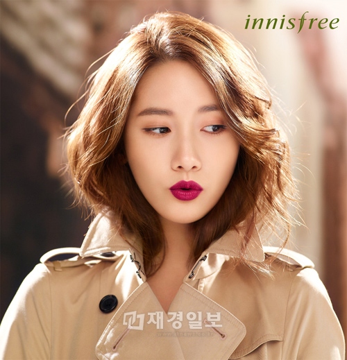 少女時代ユナ Innisfreeのリップ新製品グラビアで近況を公開 動画 韓流スターズ ファッション