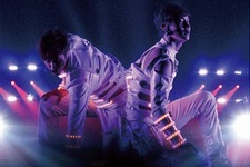 東方神起、ドームツアー『LIVE TOUR 2013 ～TIME～』DVD＆Blu-rayのジャケ写が公開