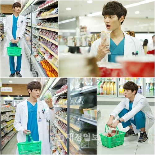 MBC水木ドラマ『メディカルトップチーム』でイケメン医師役を演じているSHINeeのミンホが、コンビニで買い物に夢中になっている姿がキャッチされ、関心を集めている。写真= Aストーリー