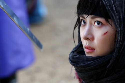 韓国MBC月火特別企画『奇皇后』のタイトルロール、ハ・ジウォンの初回の撮影風景が公開された。