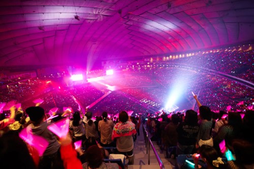SMTOWN東京ドームコンサート、東方神起・少女時代ら豪華アーティストの競演に10万人が大熱狂！