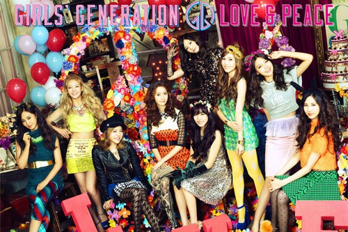 少女時代が今月11日リリースした日本での3rdアルバム『LOVE&PEACE』が、リリース当日にオリコンのデイリーアルバムチャート1位になった。