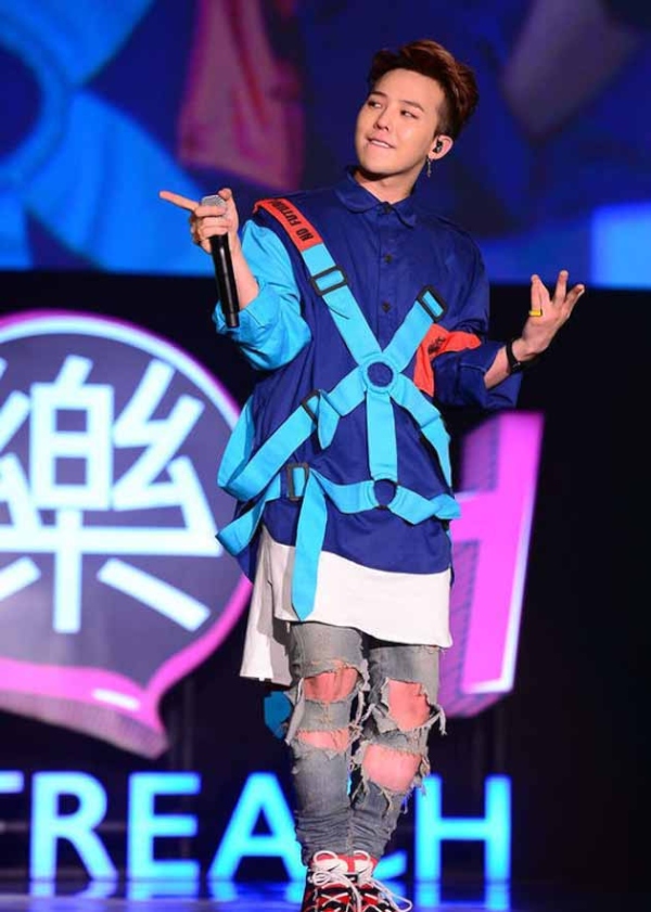 BIGBANGのG-DRAGONが中国最大の音源サイトQQミュージック主催の「QQミュージックアワード」で「最高人気日韓アーティスト賞」を受賞した。写真＝YGエンターテインメント