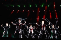 SMエンターテイメントの所属アーティストが総出演して行われる「SMTOWN LIVE」が、東京公演にて累積観客数100万人を突破する記録を達成した。写真＝SMエンターテインメント