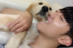 CNBLUEのイ・ジョンシンが、愛犬シンバの愛情を確認するためのちょっと過激な方法を披露した。