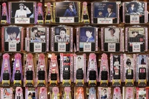 チャン・グンソクの多国籍ファンが、韓国tvN「三試三食 漁村編」に出演するチャン・グンソクの成功を祈って大規模な練炭ドリーミー花輪を送った。