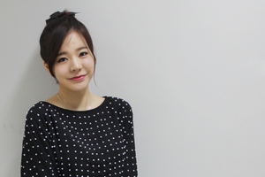 少女時代のサニーが、自身がパーソナリティを務めるラジオ番組「サニーのFMデート」とともに行なう「美しい寄贈展」を、1月31日に、韓国のリサイクルショップ「アルムダウンンカゲ」(美しい店)永登浦店にて開催した。