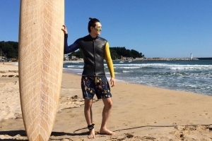 CNBLUEイ・ジョンヒョン、暖かい春が待ち遠しい?「サーフィンしたいよ～～～」