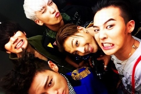BIGBANG、やんちゃなメンバーショットを公開