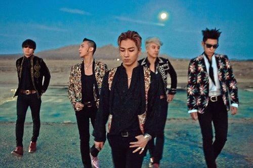 BIGBANG、ワールドツアーアンコール公演で10周年記念パーティー