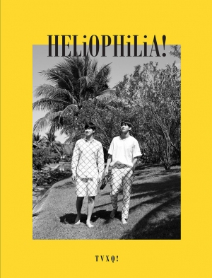 東方神起の写真集「HELiOPHiLiA!」(ヘリオフィリア)が29日に発売される。写真：SMエンターテインメント