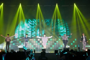 世界的に活躍しているK-POPのリーダー、SHINee（SMエンターテインメント所属）が、バンコク公演を最後に5回目のコンサートツアーを大盛況のうちに終えた。写真：SMエンターテインメント